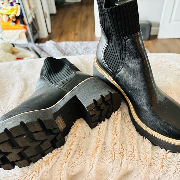 DV by Dolce Vita Black Heeled Boots - Picture 3 of 10